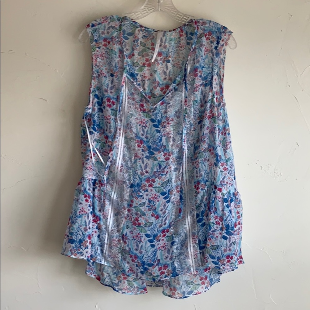 NWT Sleeveless Multi Colored LC Lauren Conrad Top